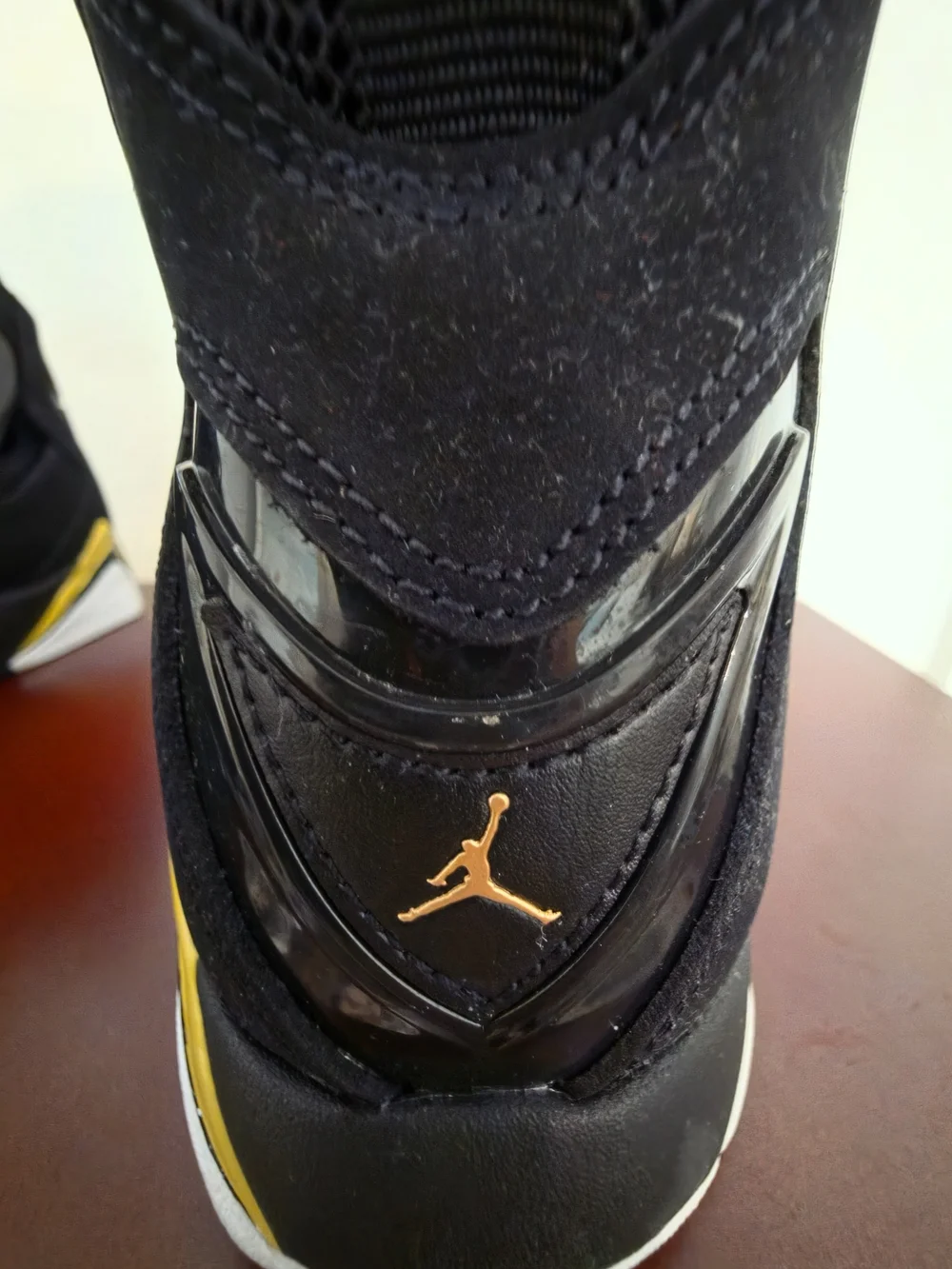 Air Jordan True Flight Black Gold Sneakers 42964072 NWT